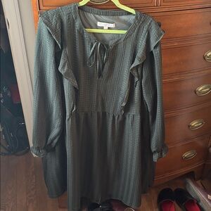 LOFT Plus Gray/dark Green Hue Dress